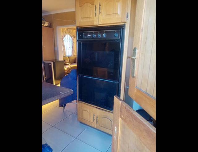 2 BEDROOM HOUSE FOR SALE IN SOSHANGUVE L